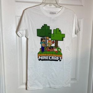 Minecraft Steve & Alex Picnic T-Shirt  Size XS